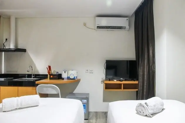 Cozy Studio Room Bintaro Icon Apartment