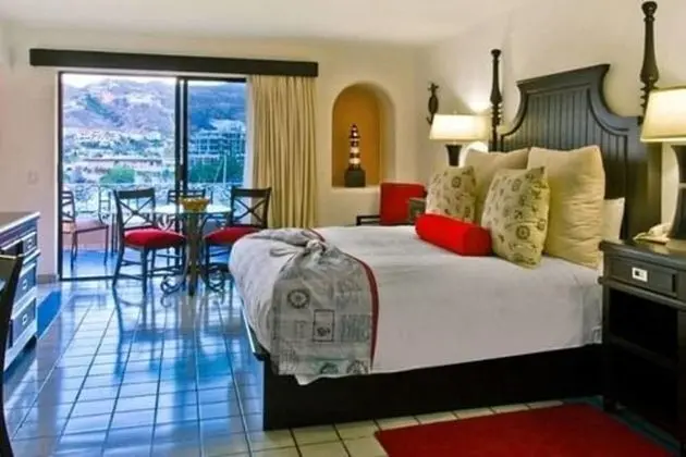 Cozy Studio Sleeps 4 in Marina Bay Cabo