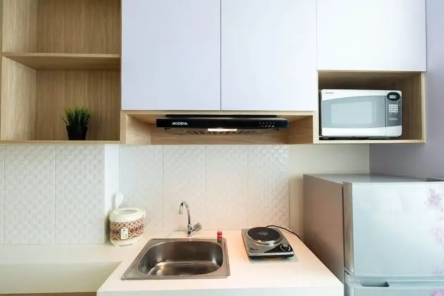 Cozy Studio Tree Park Apartment near BSD City - Mutfak