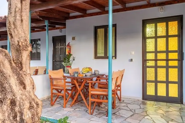 Cozy Summer Retreat - Perfect Location - Dış Mekan
