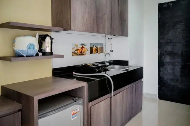 Cozy and Sweet Studio at Paramount Skyline Apartment - Mutfak