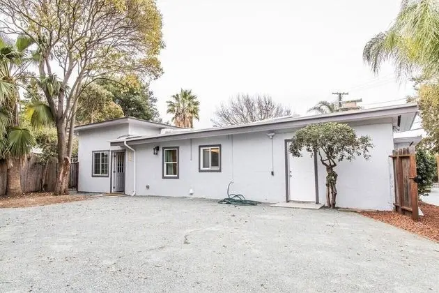 Cozy Three Bedroom in Concord