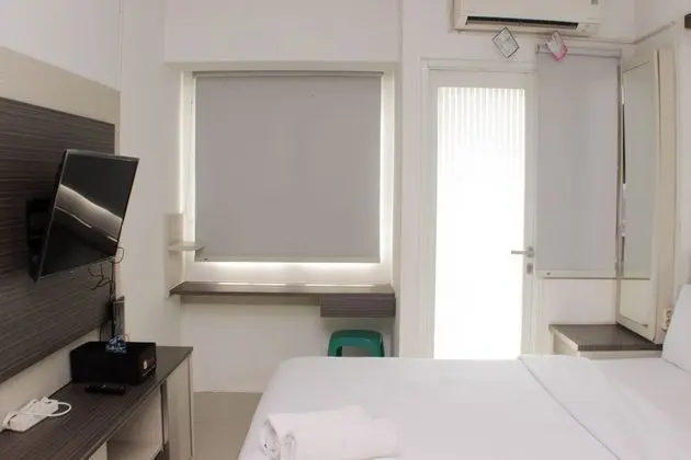 Cozy And Warm Studio At Grand Sentraland Karawang Apartment - İç Mekan