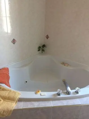 Cozy water front Montreal - Spa