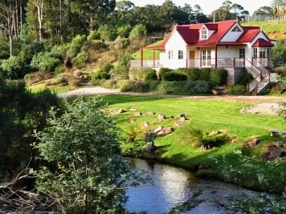 Crabtree River Cottages - 1