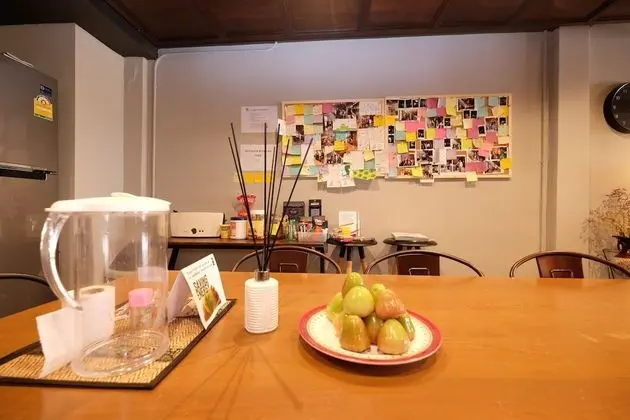 Craftel Bangkok - Hostel - Yerinde Yemek