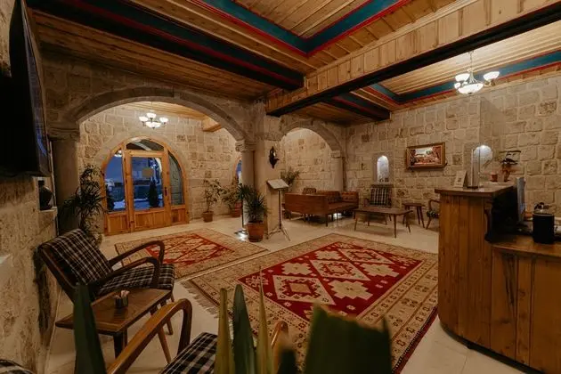 Cratus Stone Palace - Lobi