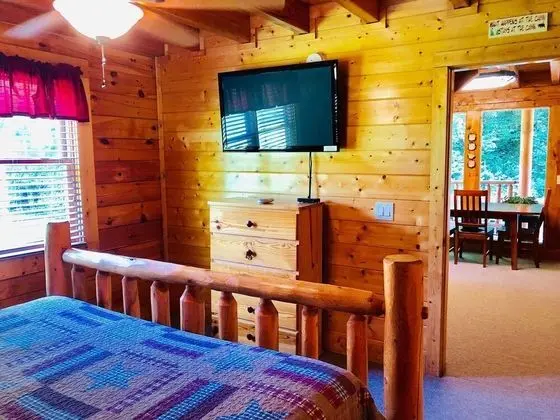 Creekside Dreams - One Bedroom Cabin - Oda