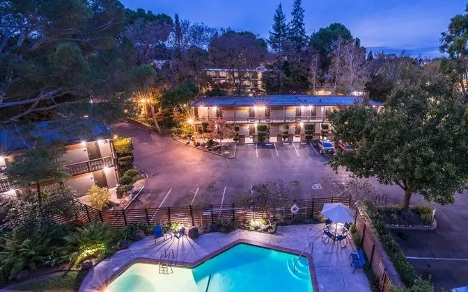 Creekside Inn - Dış Mekan