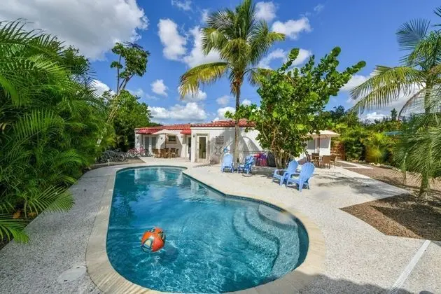 Crescent Street Villas By Beachside Mgt - Havuz