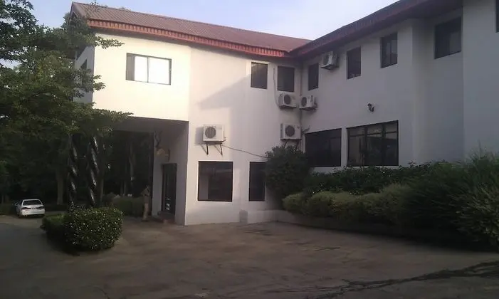 Crest Hotel