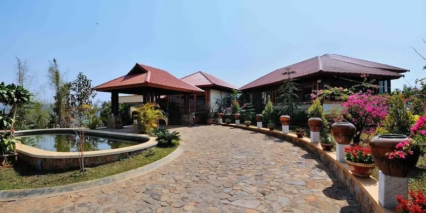 Crest Villa Mansion