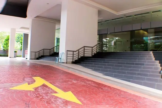 Crest Residence - Lobi