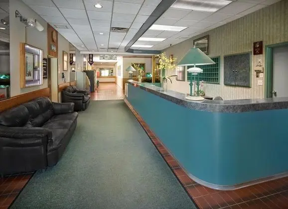 The Crestwood Hotel - Lobi