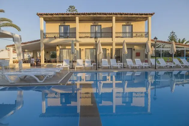 Creta Residence