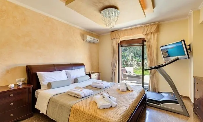 Cretan Sunny Villa Heated Pool - Oda