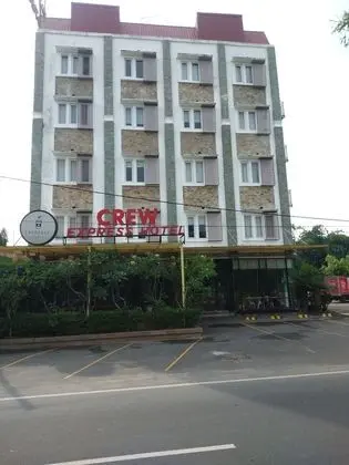 Crew Express Hotel