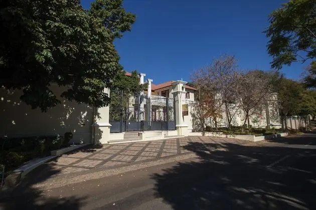 Cricklewood Manor - Dış Mekan