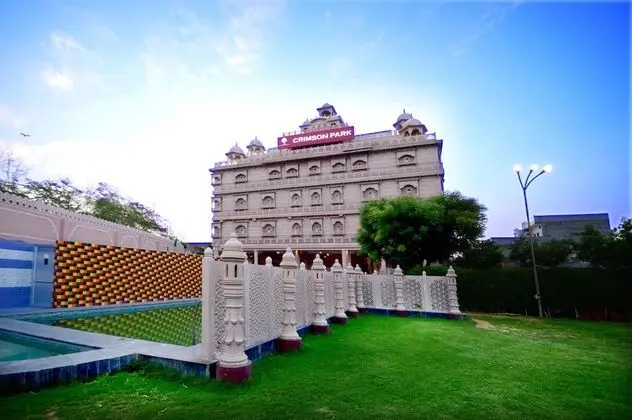Crimson Park - The Heritage