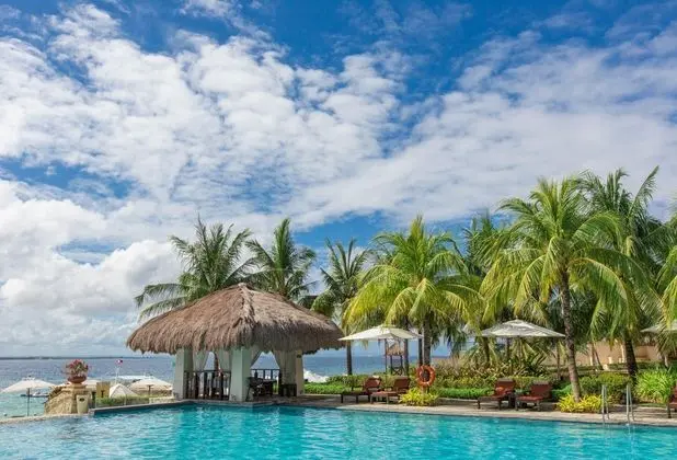 Crimson Resort & Spa Mactan - Plaj