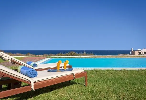 Cristelia Luxury Sea Front & Pool Villa