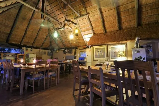 Crocodile Bridge Safari Lodge - Lobi