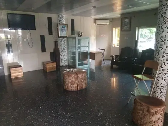 Crocodile Hotels And Restaurant Limited - Lobi