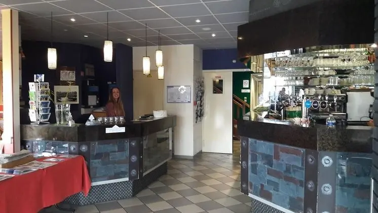 Hotel Crocus Caen Memorial - Lobi