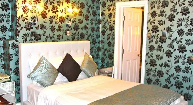 Crompton Guest House