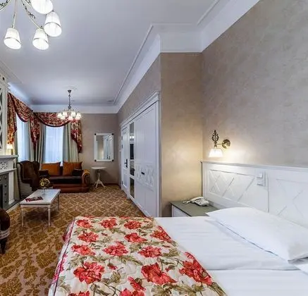 Cronwell Inn Stremyannaya