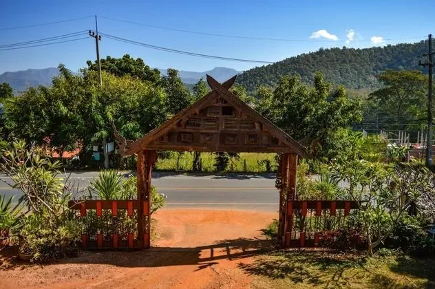 Crossroads House - Hostel