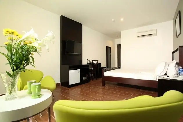 Crossroads Hotel - Genel