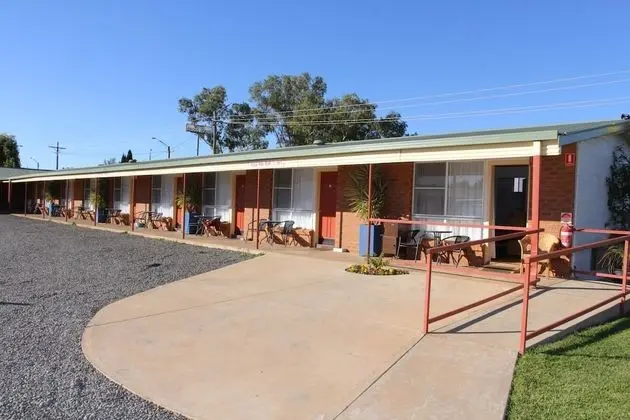 Crossroads Motel - Dış Mekan