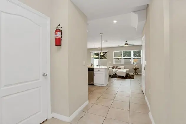 Crown Villa Compass Bay - Oda