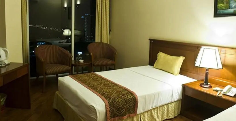 Crown Hotel - Öne Çıkan Resim