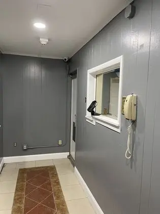 Crown Inn Motel - Lobi