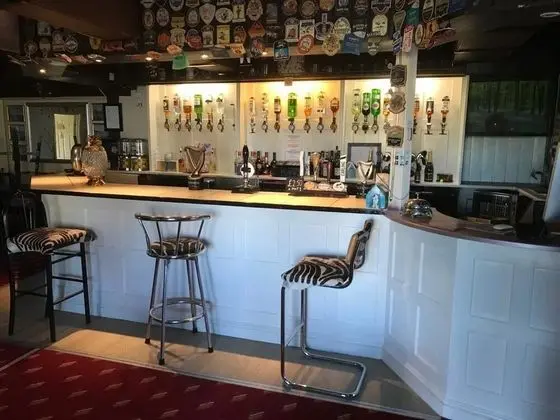 The Crown Lodge and Restaurant - Öne Çıkan Resim