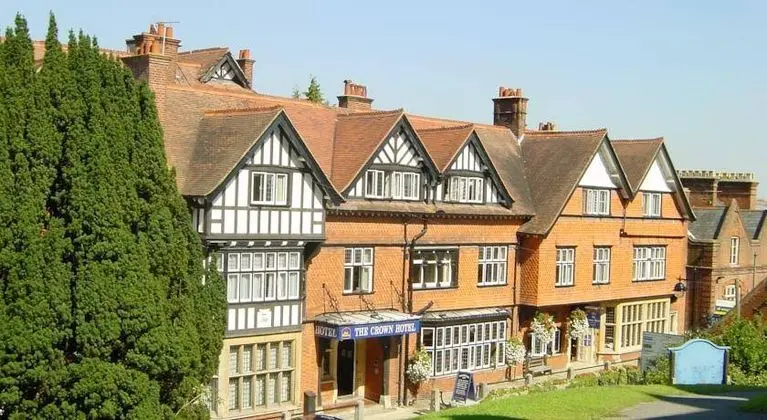 The Crown Manor House Hotel