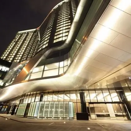 Crown Metropol - 1