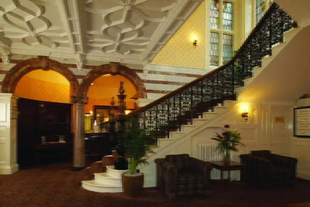 Crown & Mitre Sure Hotel Collection by BW