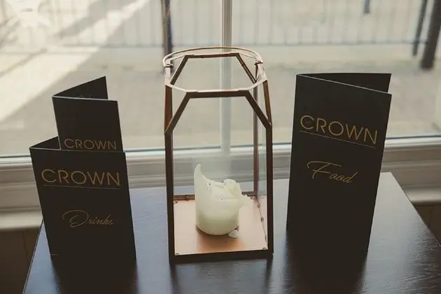 The Crown Hotel - İç Mekan