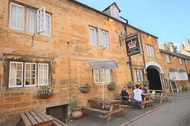 The Crown Hotel