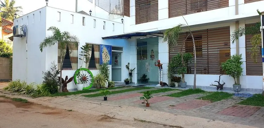 Hotel Crown Plaza Katunayake - Dış Mekan