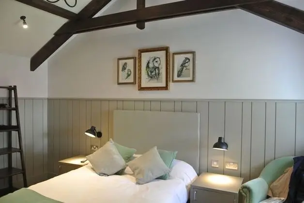 The Crown Pub Dining Rooms - Öne Çıkan Resim