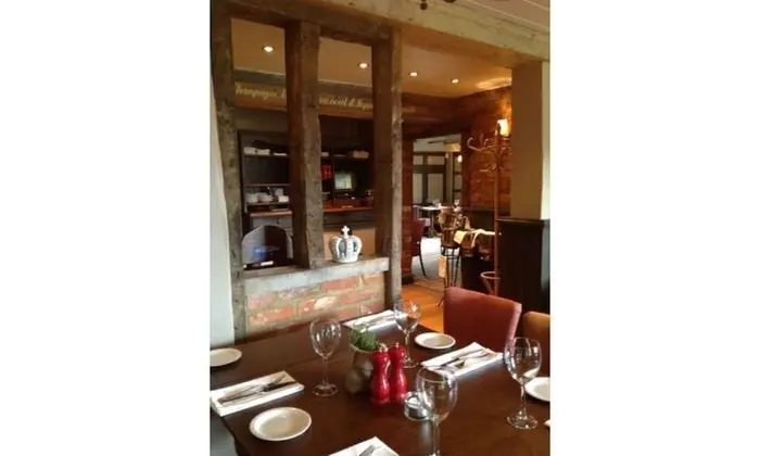 The Crown Pub Dining Rooms - Yerinde Yemek