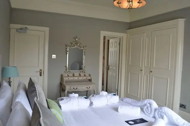 The Crown Pub & Guesthouse