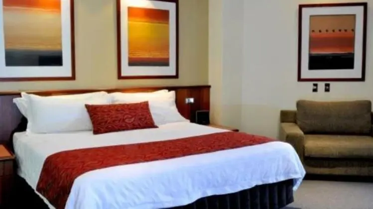 Crowne Plaza Alice Springs Lasseters
