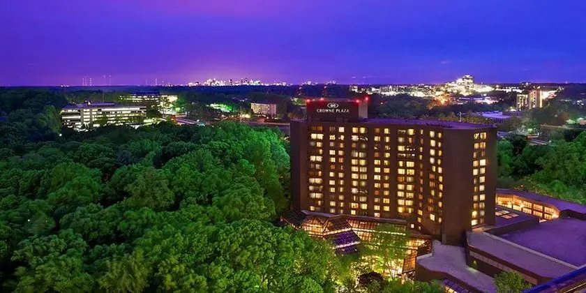 Crowne Plaza Atlanta Perimeter at Ravinia