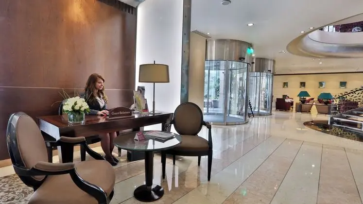 Crowne Plaza Hotel Beirut, an IHG Hotel - Dış Mekan