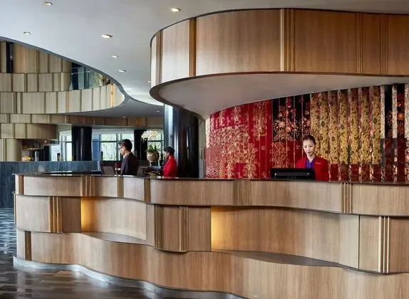 Crowne Plaza Changi Airport - Lobi
